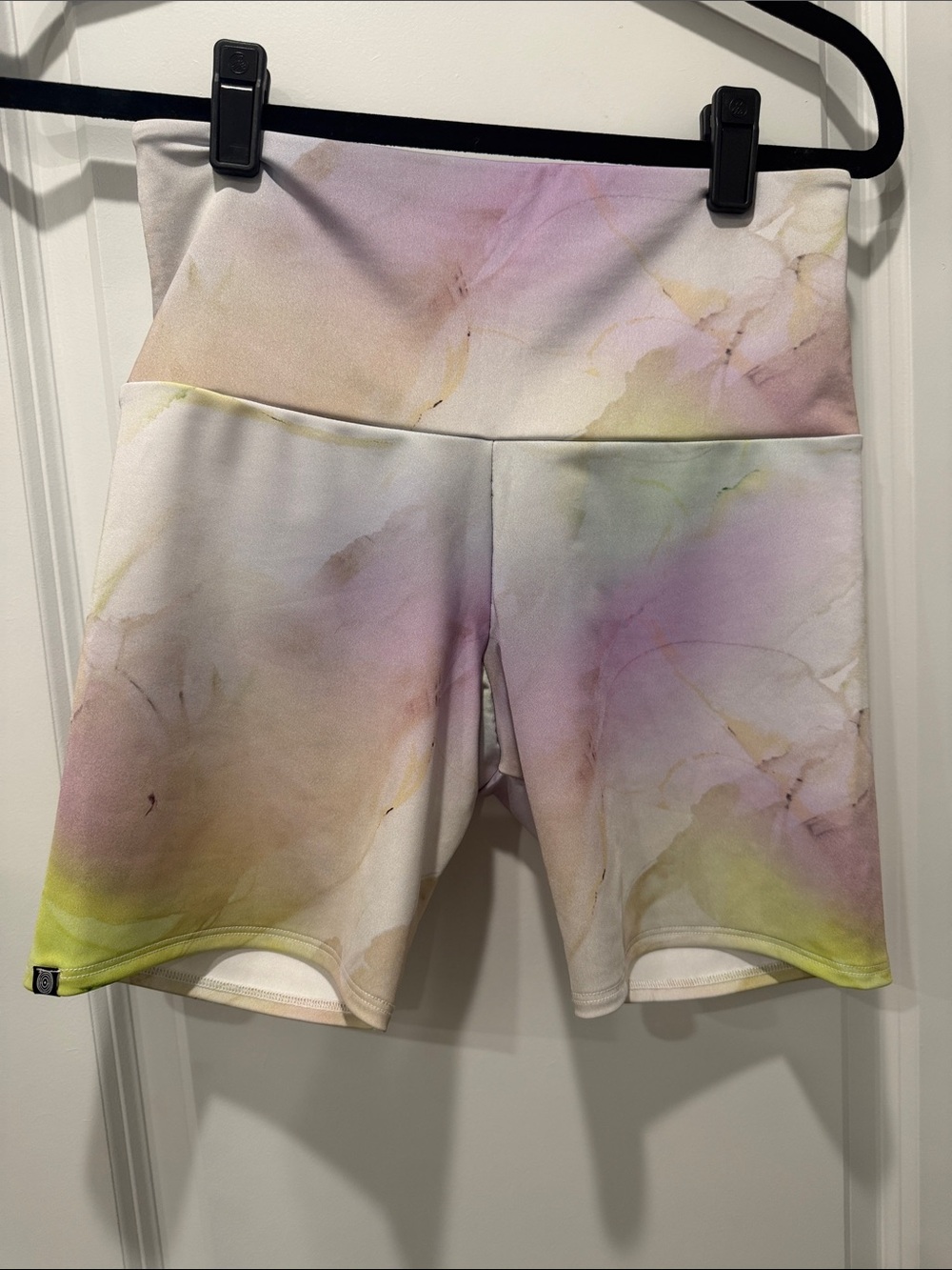 NWOT Onzie Pastel Watercolor High-Rise Bike Shorts - Lavender, Blush, Lemon